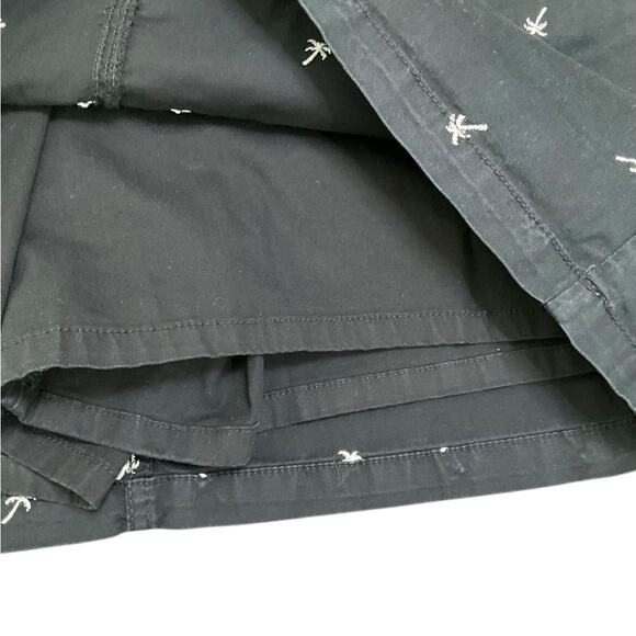 Croft & Barrow Women’s Black Palm Trees Embroidered Skort Size 10 - Picture 4 of 5